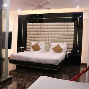 https://sri-nanak-continental.hotelsdelhi.org